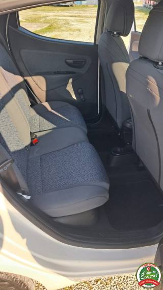 LANCIA Ypsilon usata, con Autoradio