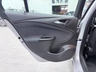 OPEL Astra usata, con Fendinebbia