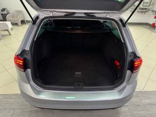VOLKSWAGEN Passat Variant usata, con Chiusura centralizzata