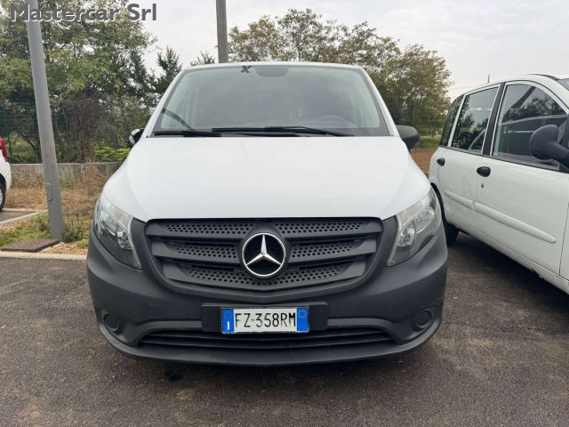 MERCEDES-BENZ Vito usata, con Autoradio
