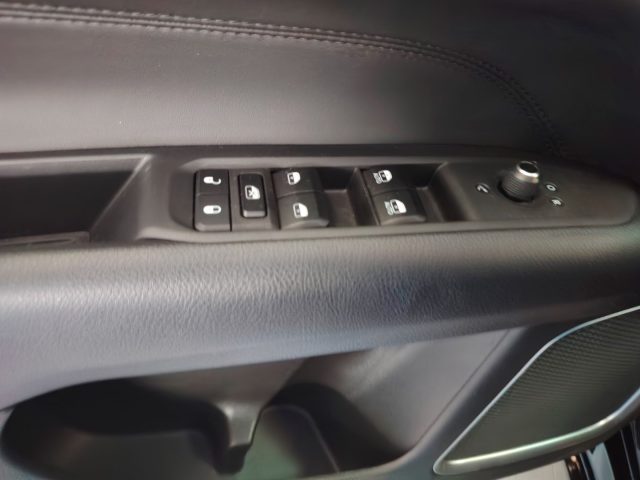 JEEP Compass usata, con Autoradio digitale
