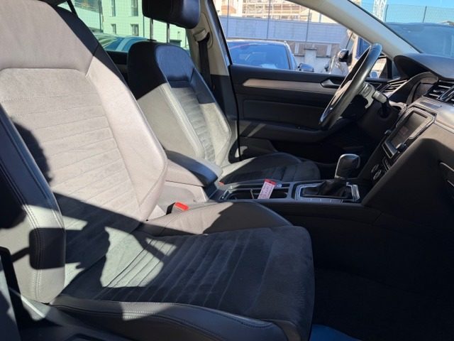 VOLKSWAGEN Passat usata, con Cruise Control