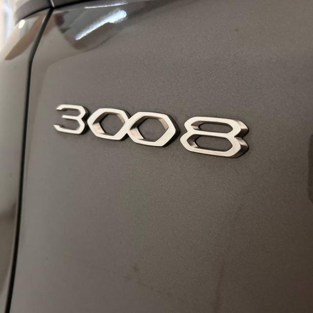 PEUGEOT 3008 usata, con Sensore di pioggia