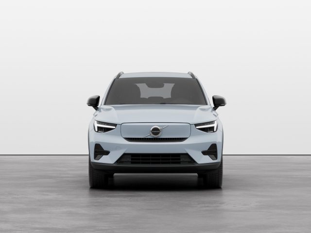 VOLVO EX40 usata, con Autoradio