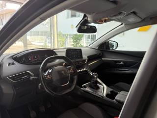 PEUGEOT 3008 usata, con Boardcomputer