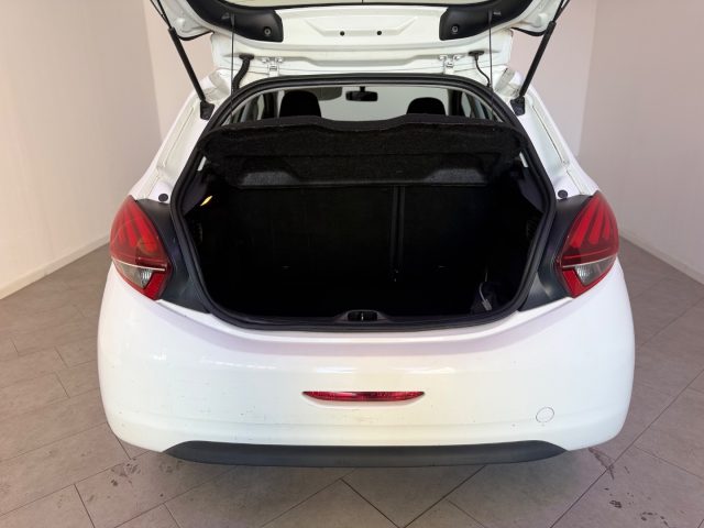 PEUGEOT 208 usata 10