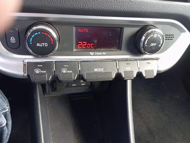 KIA Rio usata, con Sedile posteriore sdoppiato