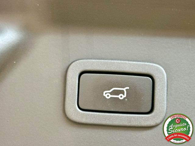 LAND ROVER Range Rover Velar usata, con Vetri oscurati