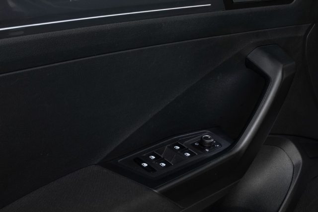VOLKSWAGEN T-Roc usata, con ESP