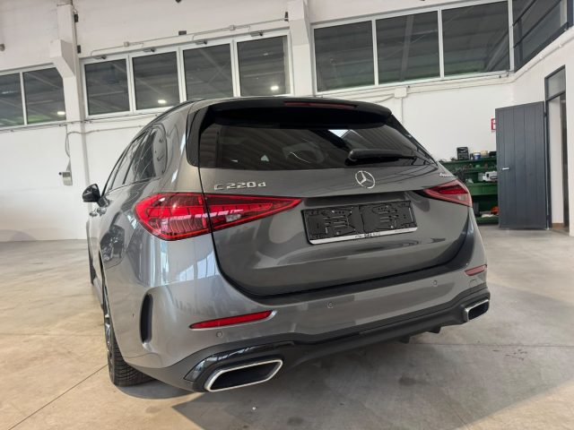 MERCEDES-BENZ C 220 usata, con Chiusura centralizzata