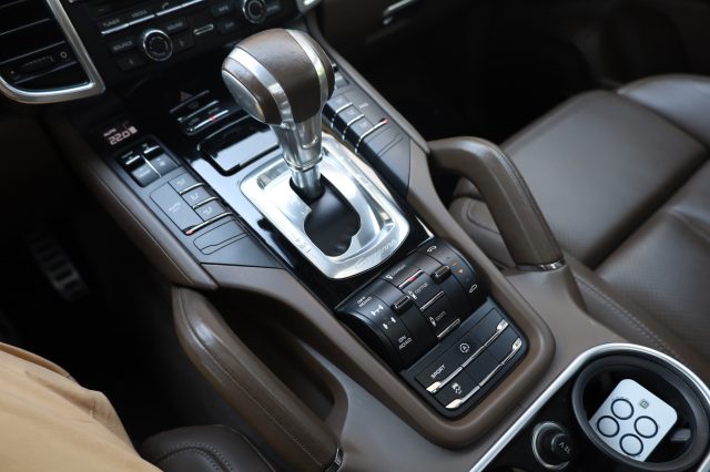 PORSCHE Cayenne usata, con Fari direzionali