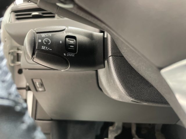 PEUGEOT 208 usata, con Servosterzo