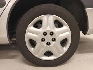 TOYOTA Avensis usata, con Volante in pelle