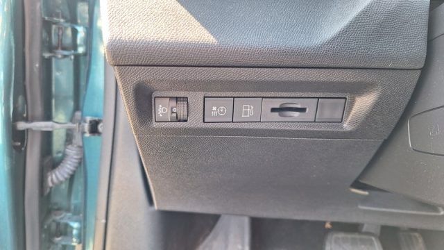 PEUGEOT 308 usata, con Sistema di navigazione