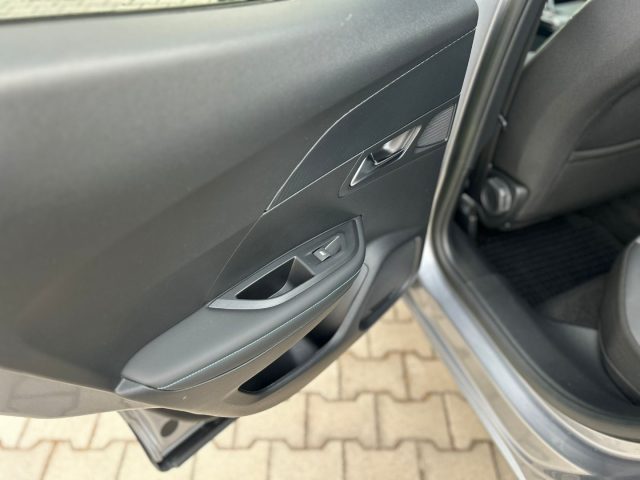 PEUGEOT 2008 usata, con Controllo trazione