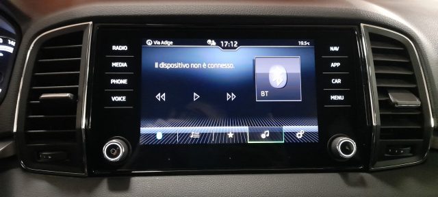 SKODA Karoq usata, con Sensori di parcheggio posteriori