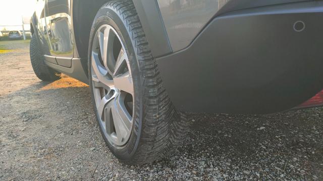 PEUGEOT 2008 usata, con Touch screen