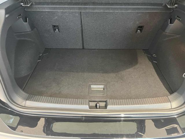 VOLKSWAGEN T-Cross usata, con Isofix