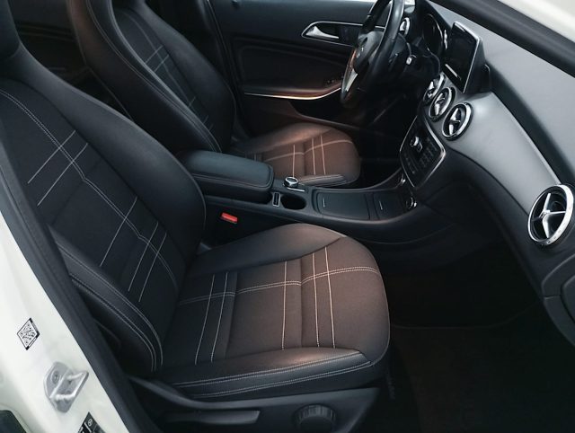 MERCEDES-BENZ GLA 200 usata 18