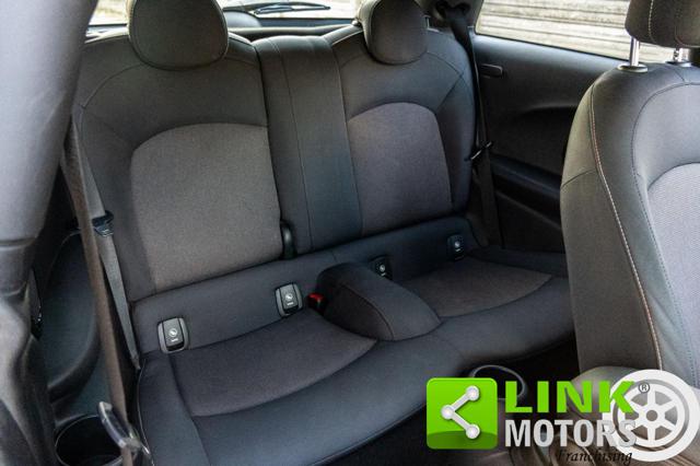 MINI Cooper D usata, con USB