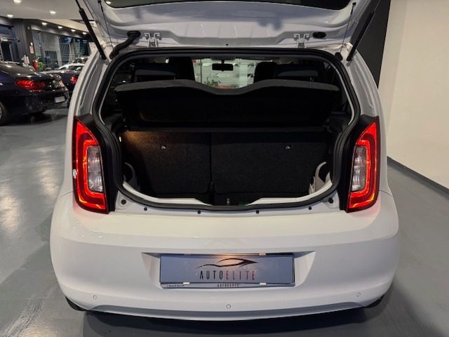 SKODA Citigo usata, con USB