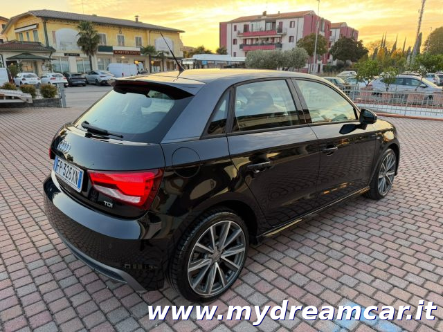 AUDI A1 usata, con Autoradio