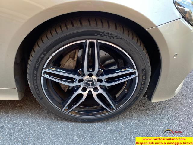 MERCEDES-BENZ E 220 usata, con Cronologia tagliandi
