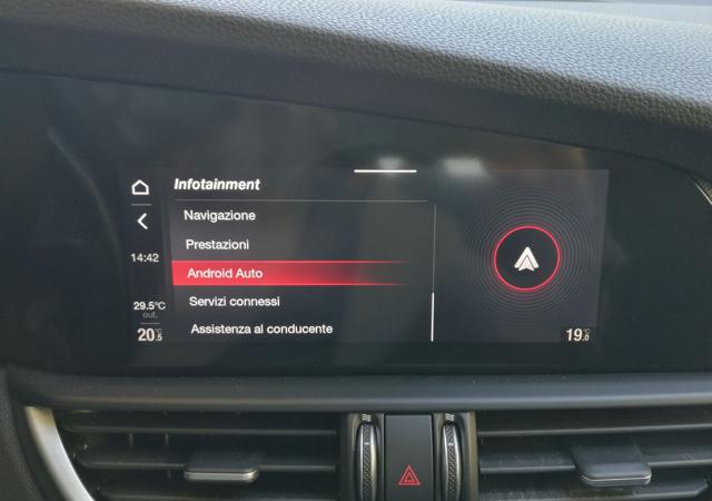 ALFA ROMEO Giulia usata, con Servosterzo