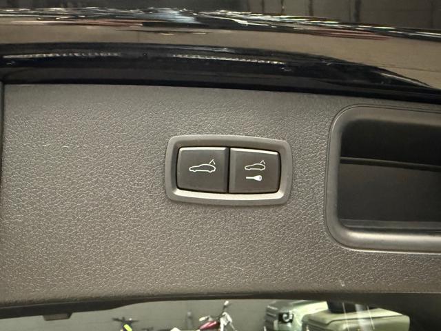 PORSCHE Macan usata, con USB