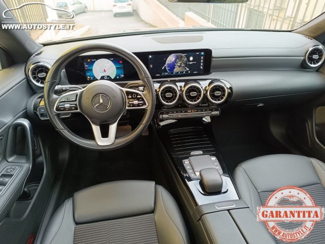 MERCEDES-BENZ CLA 180 usata, con Fari full-led