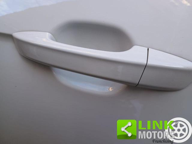 VOLKSWAGEN Taigo usata, con Bluetooth