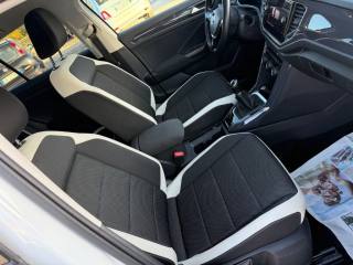 VOLKSWAGEN T-Roc usata 27