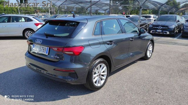AUDI A3 usata, con Autoradio
