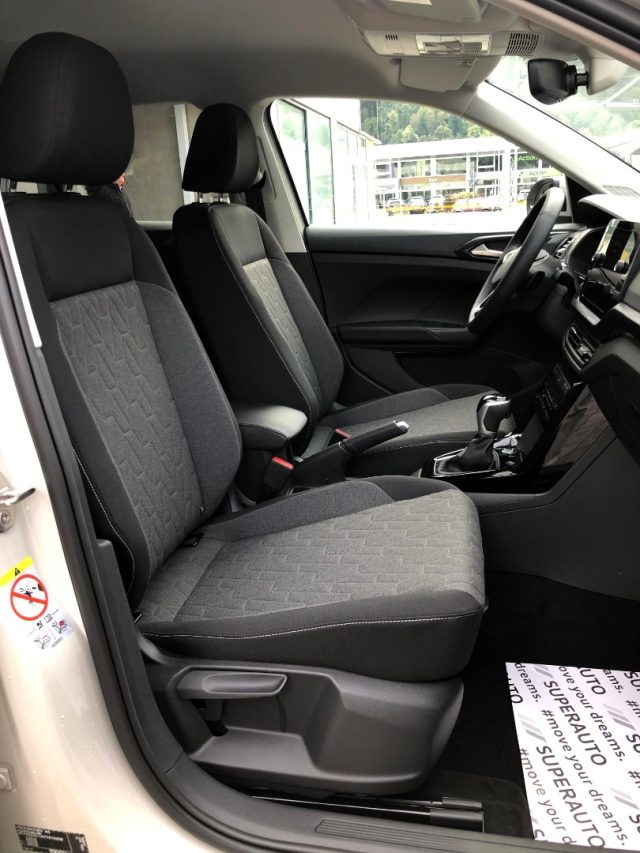 VOLKSWAGEN T-Cross usata, con Luci diurne