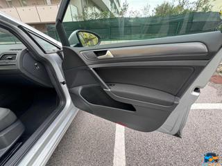 VOLKSWAGEN Golf Variant usata, con Specchietti laterali elettrici