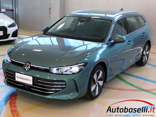 VOLKSWAGEN Passat usata, con Sensori di parcheggio posteriori