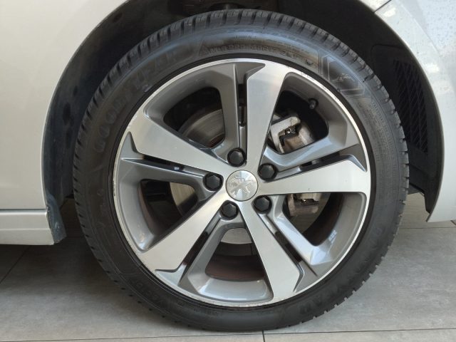 PEUGEOT 308 usata, con Vetri oscurati
