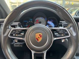 PORSCHE Macan usata, con Fendinebbia