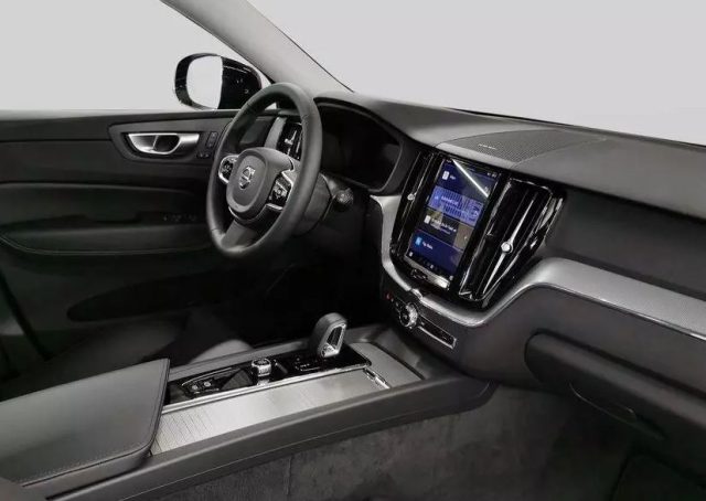 VOLVO XC60 usata, con Park Distance Control