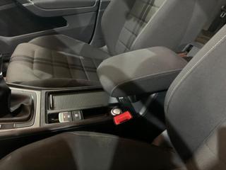 VOLKSWAGEN Golf Variant usata, con Servosterzo
