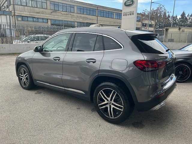 MERCEDES-BENZ GLA 200 usata, con Autoradio