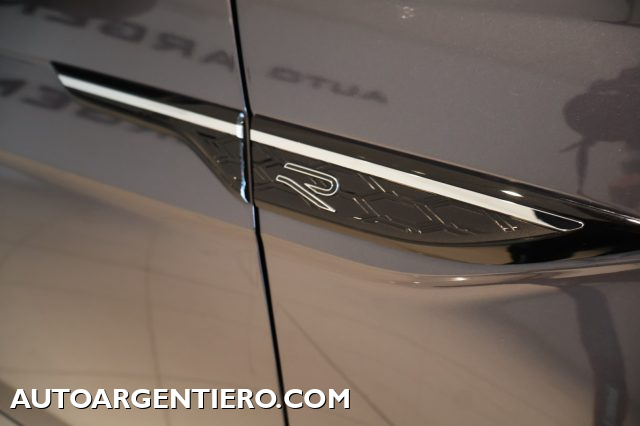 VOLKSWAGEN Taigo usata, con Autoradio digitale