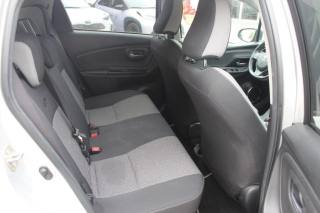 TOYOTA Yaris usata, con ESP