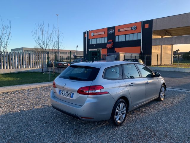 PEUGEOT 308 usata, con Alzacristalli elettrici