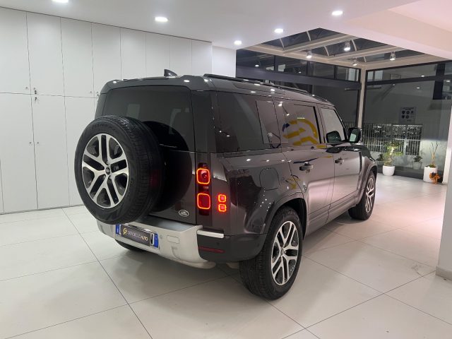 LAND ROVER Defender usata, con Boardcomputer