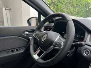 RENAULT Captur usata, con Touch screen