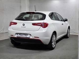 ALFA ROMEO Giulietta usata, con Autoradio