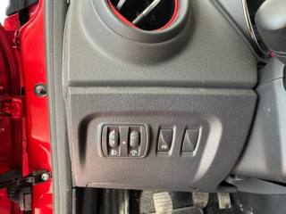 RENAULT Captur usata, con Park Distance Control