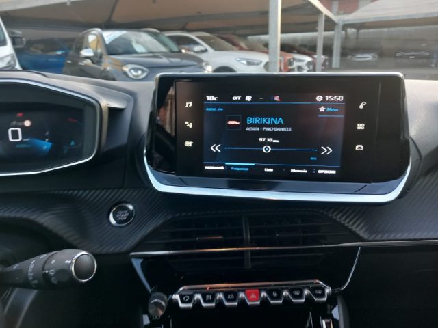 PEUGEOT 208 usata, con Touch screen