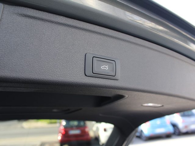 AUDI A4 usata, con Monitoraggio pressione pneumatici